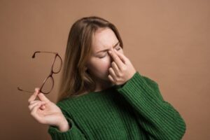 The Relationship Between Smoking and Poor Eyesight